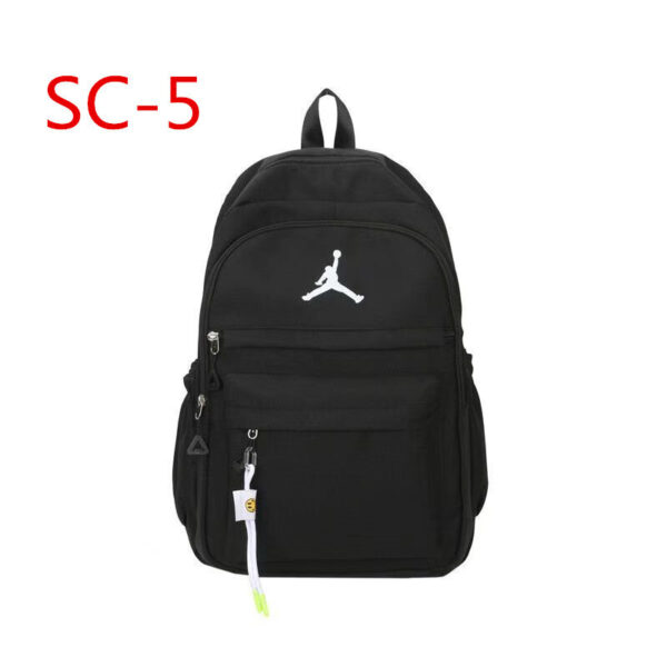 Z5598 55.99$ Jordan size 45*31*15 - Image 6