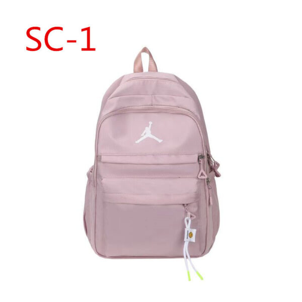 Z5598 55.99$ Jordan size 45*31*15 - Image 7
