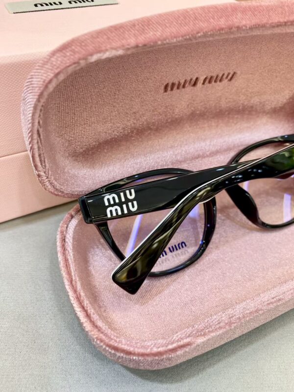 TL2610 MIUMIU 52.99$ - Image 4