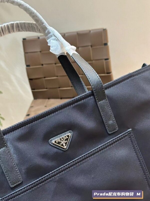 Z5555-55.99$ Prada, size 36 * 31 * 16 - Image 5