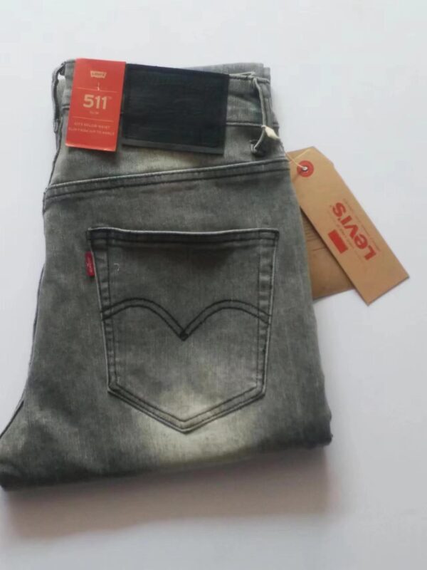 Jes4857 Levis 32$ - Image 9