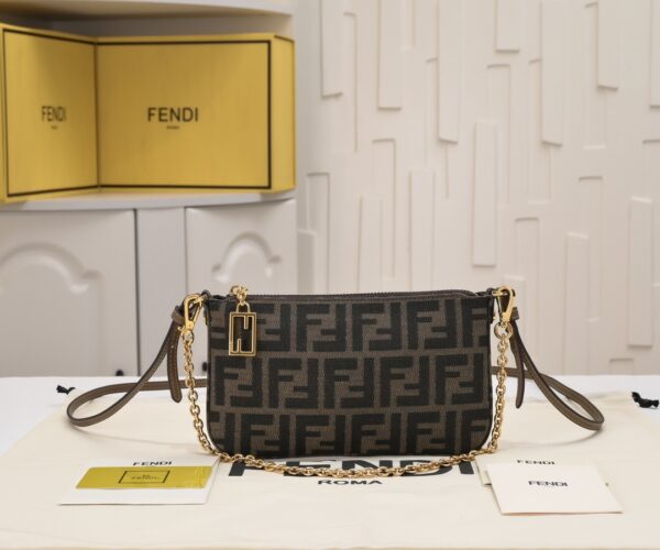 Jam5469  BOX FENDI  56.99$ - Image 9