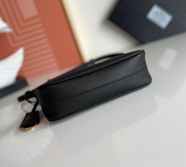 Jam5341  PRADA 68$ - Image 9
