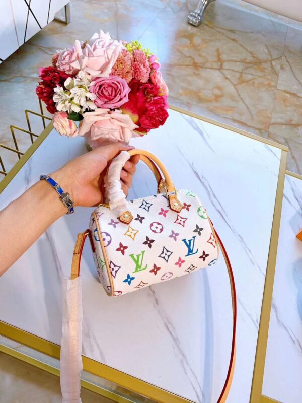 Jam1302 LV pillow bag 335 58$ GBB - Image 9