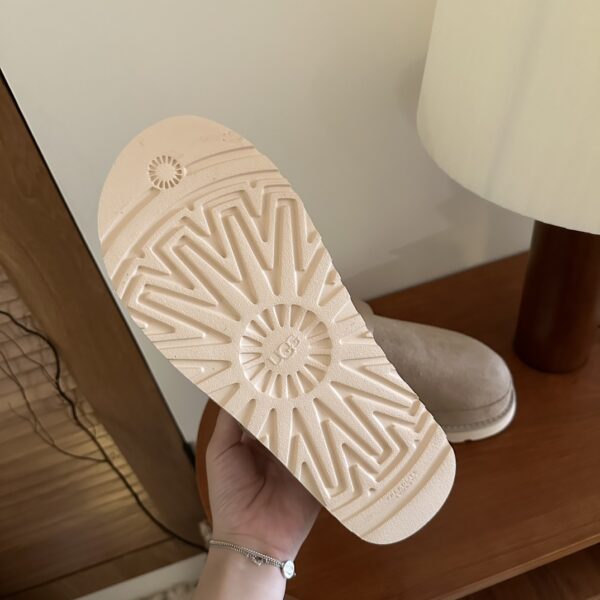 Jam144  UGG 5A+ TOP 69.8$ 520  UG2 - Image 9