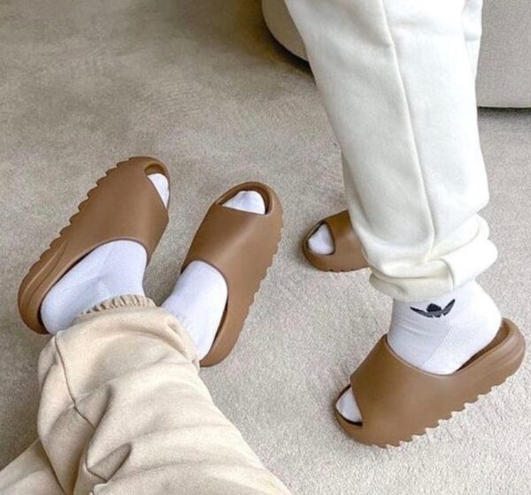 Jam147 Adidas Yeezy Slide Bone 205 27.9$ PTX - Image 9