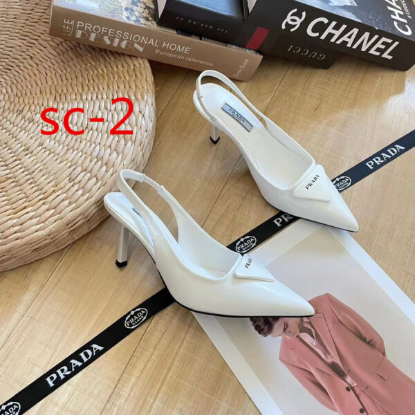 Z5536-65.99$ Size 35-40