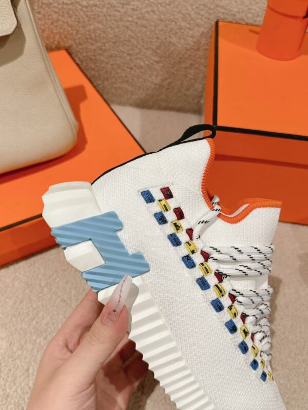 TL2605 HERMES 85.99 BOX - Image 3