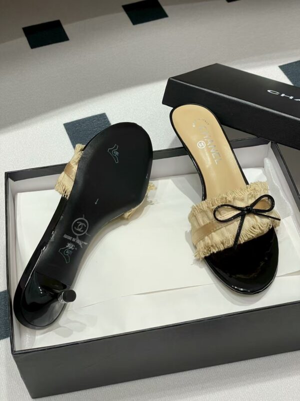 TL2600 CHANEL 95$ BOX - Image 7