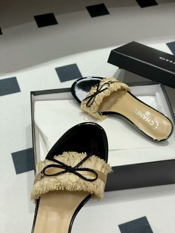 TL2600 CHANEL 95$ BOX - Image 8