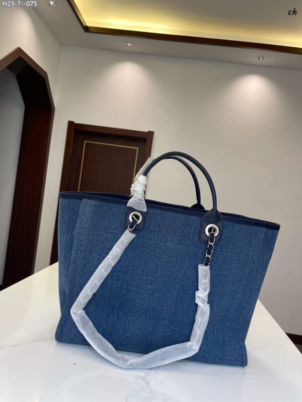 Z5446 Chanel 58$