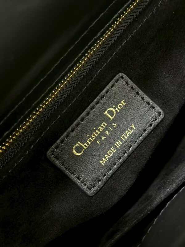 TL2597 CHANEL 79.99$ BOX - Image 2