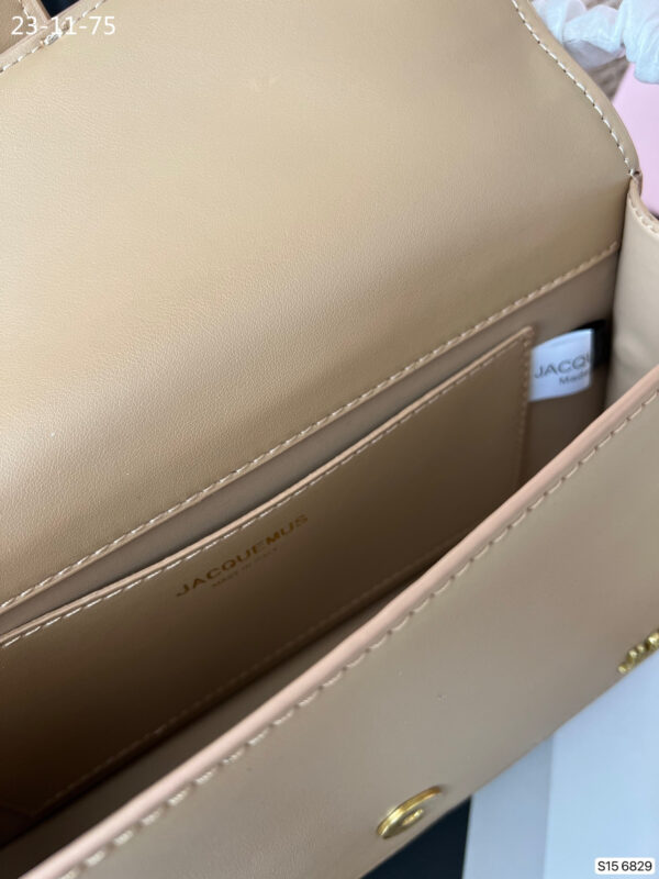 Z5439 Jacquemas 56$ - Image 9