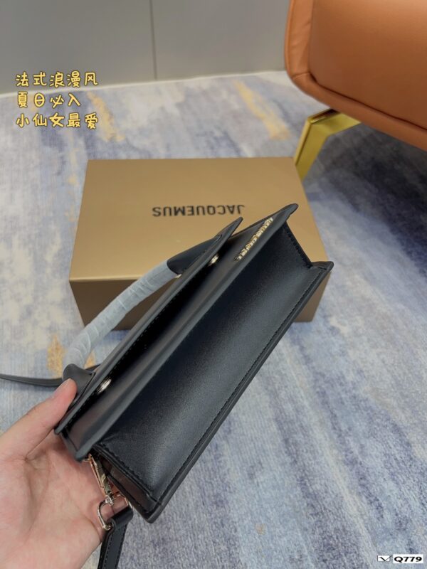 Z5438 Jacquemas 58$ - Image 3