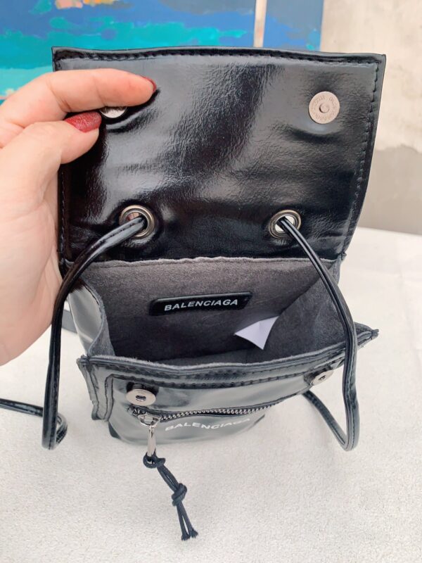 Jam4103 Balenciaga 68$ - Image 10