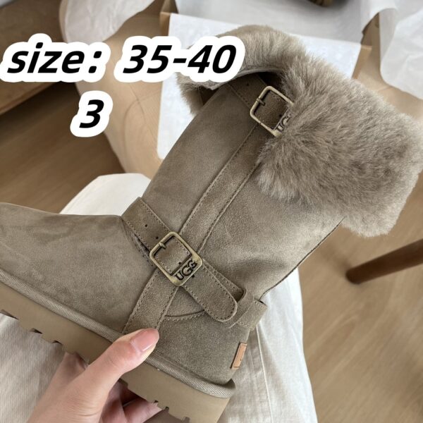 UGG 73.66$ code 506-6782-R
