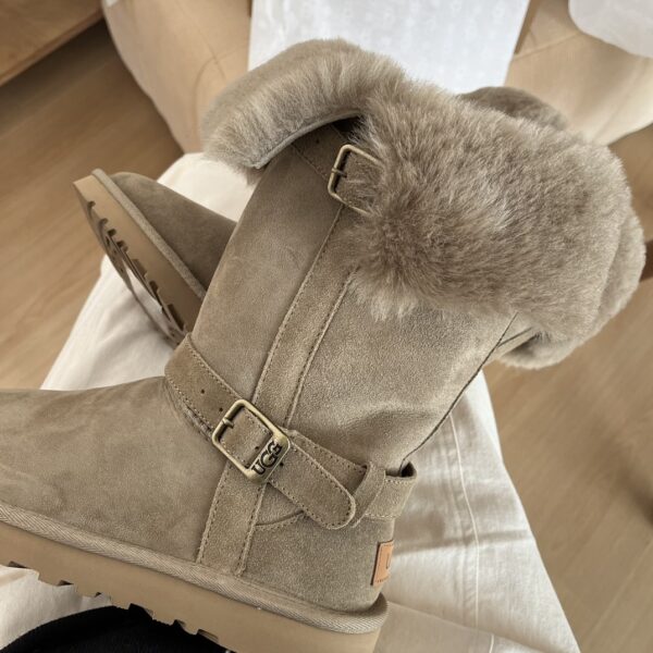 UGG 73.66$ code 506-6782-R - Image 3