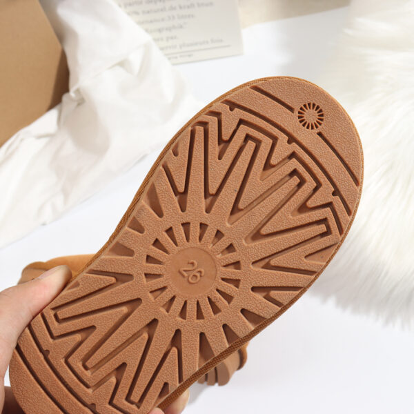 3549- UGG children's shoes 29.62$ CODE 279-571