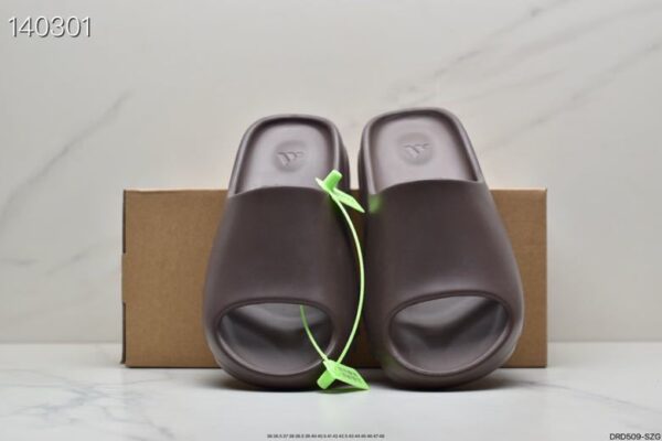 B2247-176.99￥35.88$Adidas - Image 4