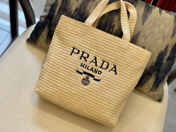 B2253-258.99￥45$PRADA 1:1 - Image 3