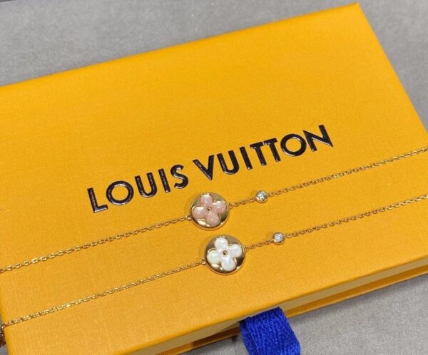 LV 22.88$ code 447-6646-R - Image 3