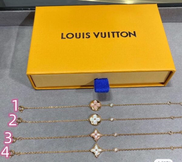 LV 22.88$ code 447-6646-R - Image 5