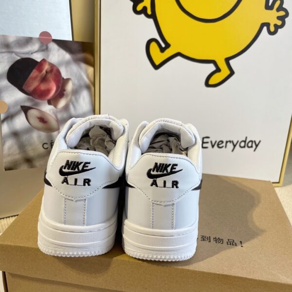 B1775-29.99$ Nike - Image 6