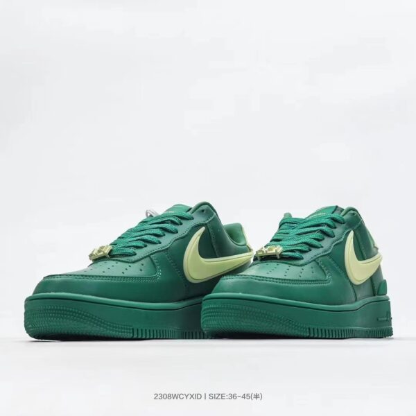NIKE 51.42$ code 351-6736-R - Image 2
