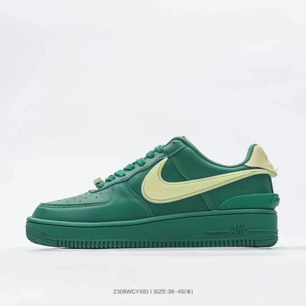 NIKE 51.42$ code 351-6736-R - Image 5