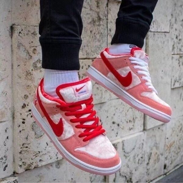 NIKE 41.11$ code 351-5815-R - Image 2