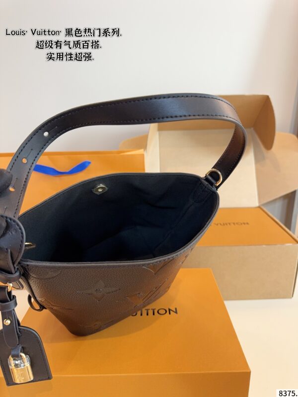 LV 63.88$ code 306-7593-R - Image 2