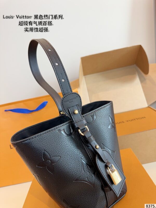 LV 63.88$ code 306-7593-R - Image 6