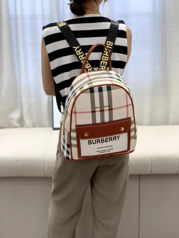 BURBERRY 36.73$ code 404-6760-R - Image 8