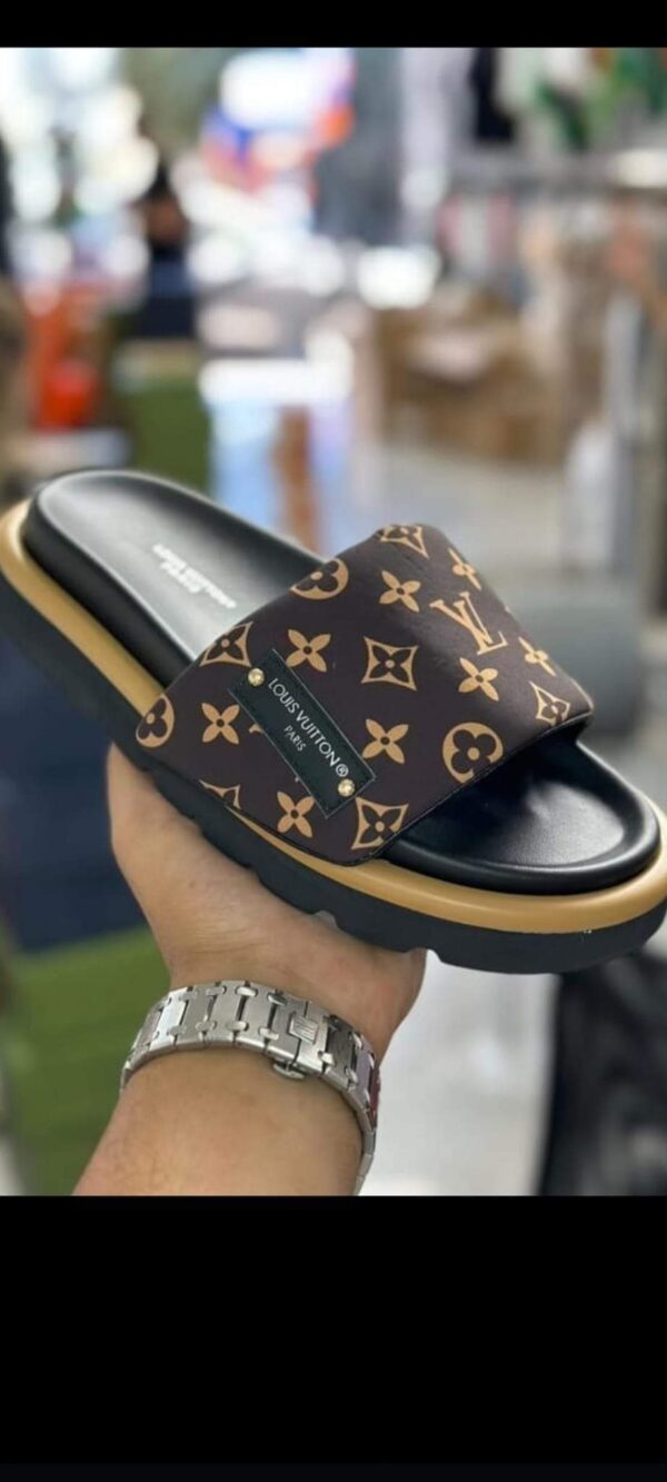 LV 35.99$ code 449-6739-R
