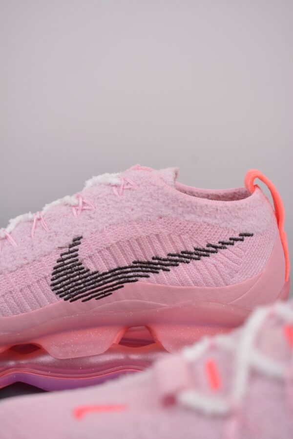 NIKE 79.99$ code 351-6717-R