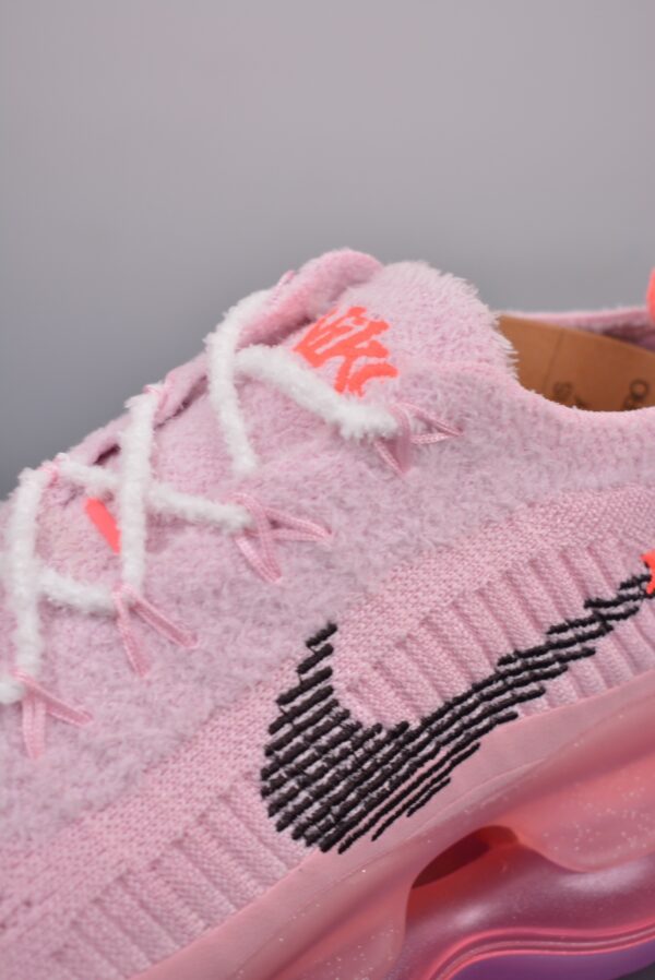 NIKE 79.99$ code 351-6717-R - Image 3