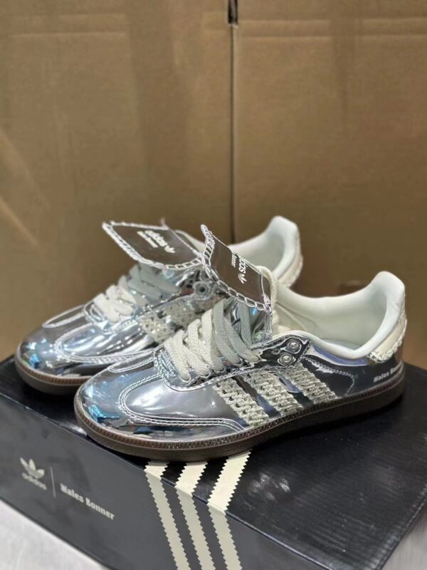 adidas 58.11$ Code 515-6686-R - Image 3