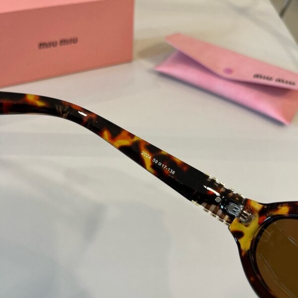 MIUMIU 27.99$ code 314-7476-R - Image 8