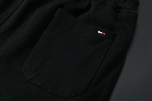 tommy 31.88$ code 268-6658-R