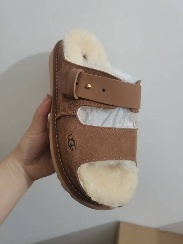 UGG 90.46$ code 525-7473-R - Image 3