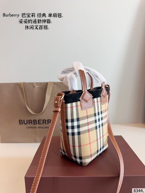 Burberry 60.77$ code 306-7592-R - Image 7