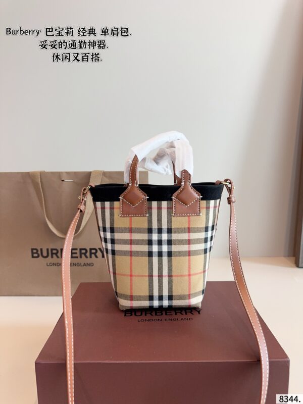 Burberry 60.77$ code 306-7592-R - Image 9