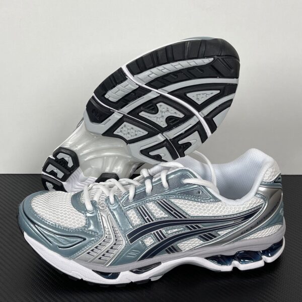 Jam6228 ASICS 59.99$ - Image 5