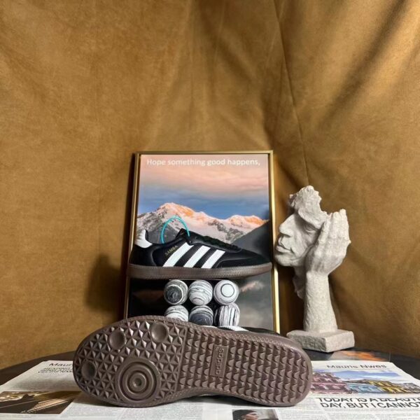 adidas 31.99$ code 477-6634-R - Image 12