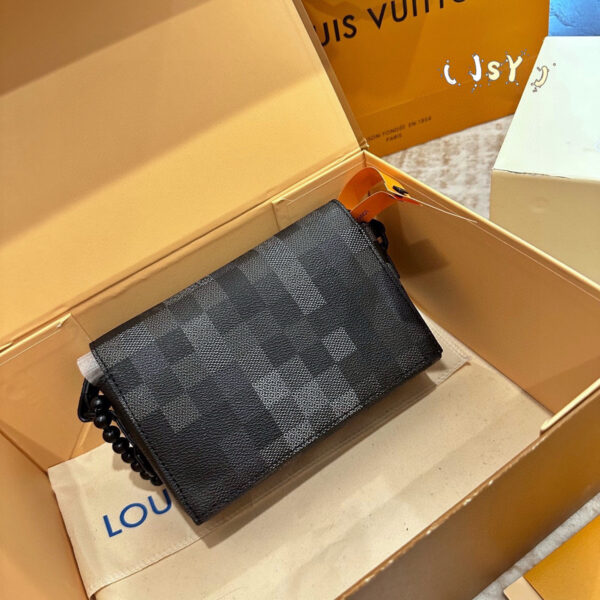 LV 68.66$ code 429-7590-R - Image 6
