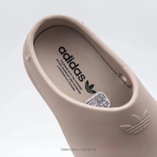 adidas 45.09$ Code 351-6695-R - Image 7
