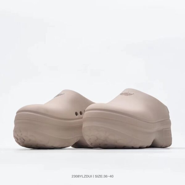 adidas 45.09$ Code 351-6695-R - Image 8