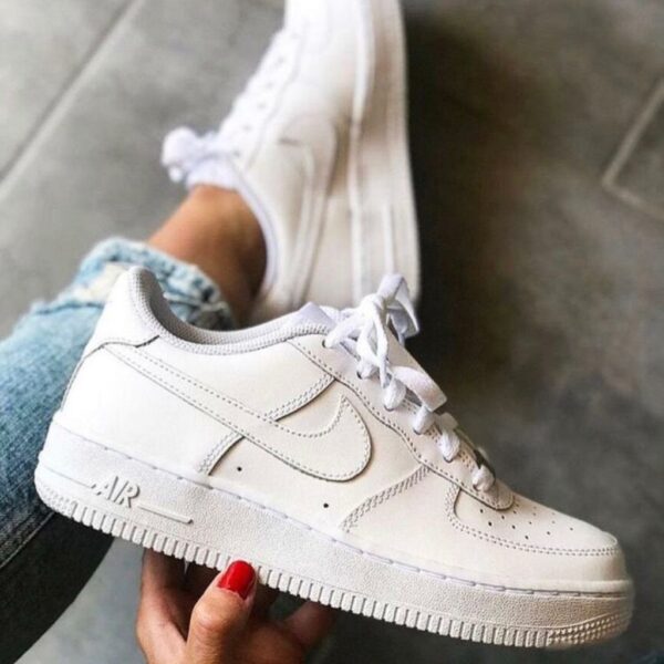 NIKE 29.99$ CODE 475-6040-R - Image 2
