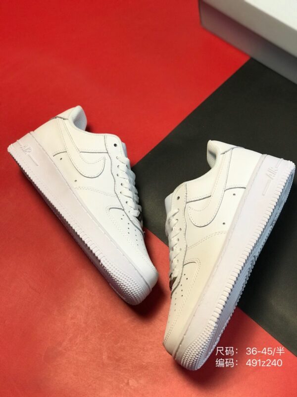 NIKE 29.99$ CODE 475-6040-R - Image 11