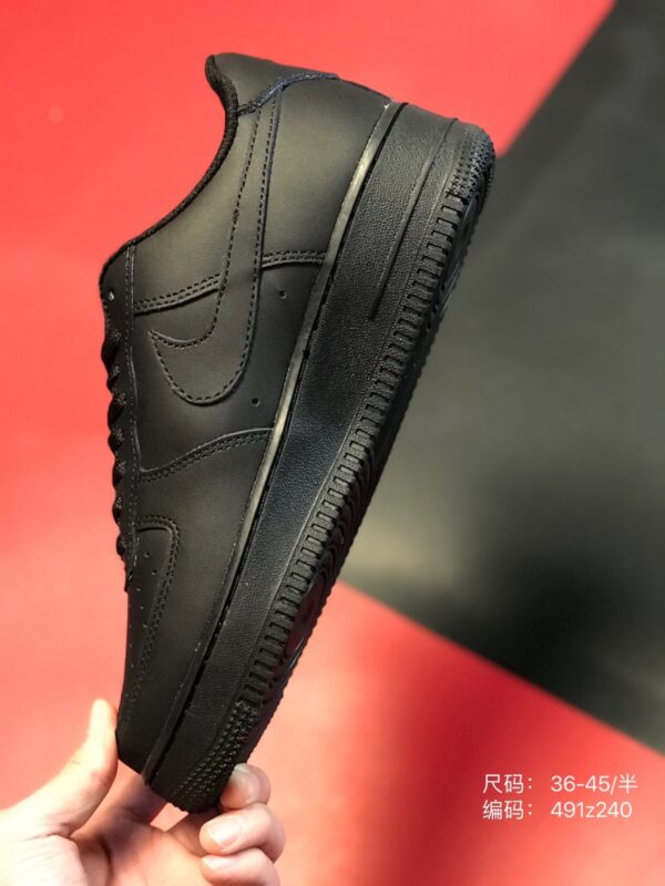 NIKE 29.99$ CODE 475-6040-R - Image 3